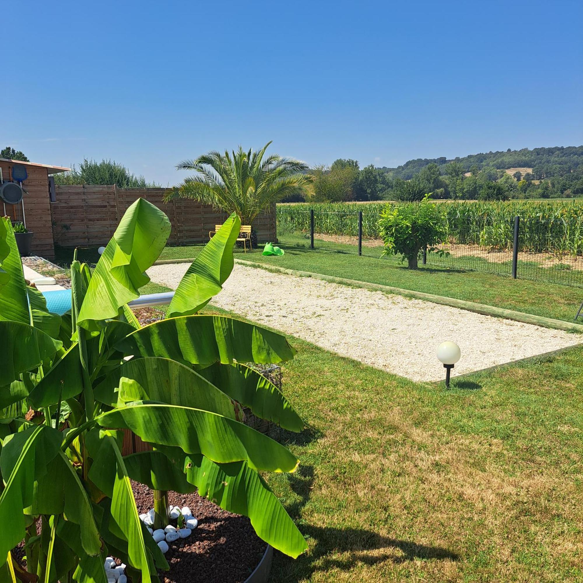 فيلا Le Domaine Vesque Saint-Pierre-de-Clairac المظهر الخارجي الصورة